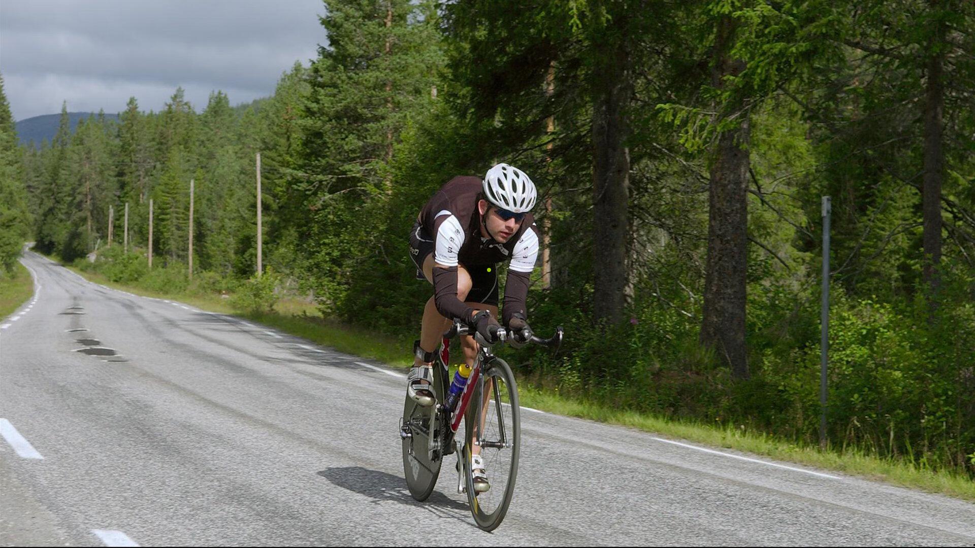 敢啸征程，纳西族逆足边锋立志成为首位成年国足民族之星